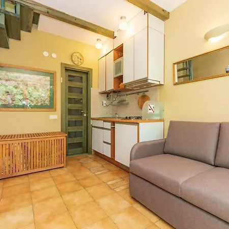 Lägenhet Pri Rouzes *