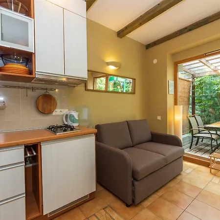 Pri Rouzes Апартаменти