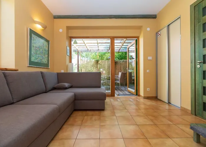 Pri Rouzes Apartament