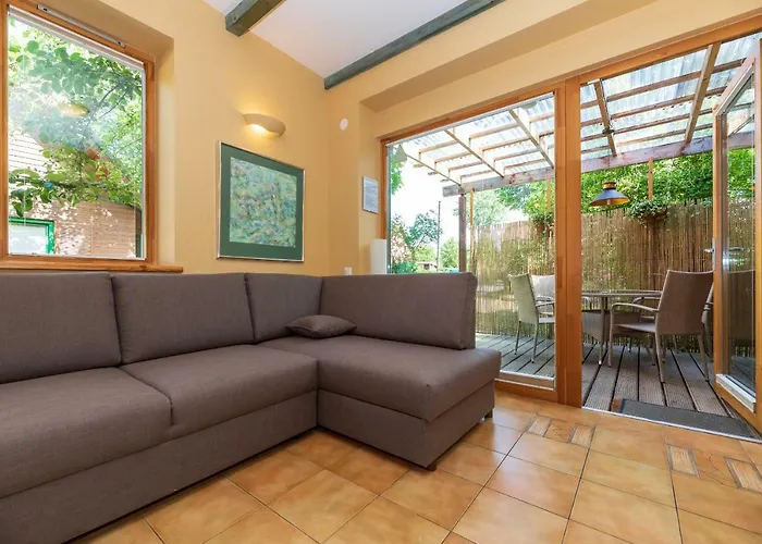 Pri Rouzes Apartament