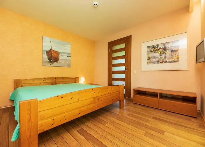 Pri Rouzes Apartament *