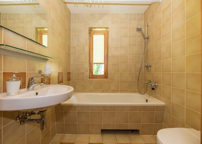 Pri Rouzes Apartament *